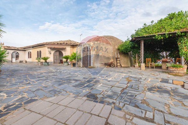 casa indipendente in vendita a Grammichele