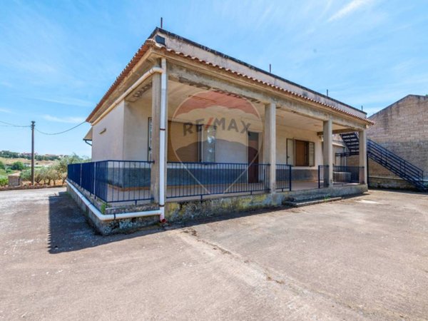 casa indipendente in vendita a Grammichele