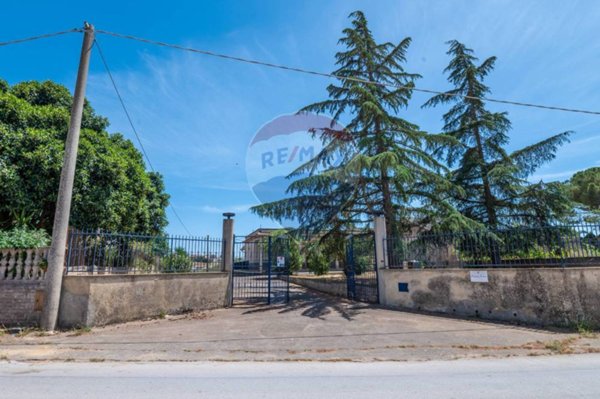 casa indipendente in vendita a Grammichele