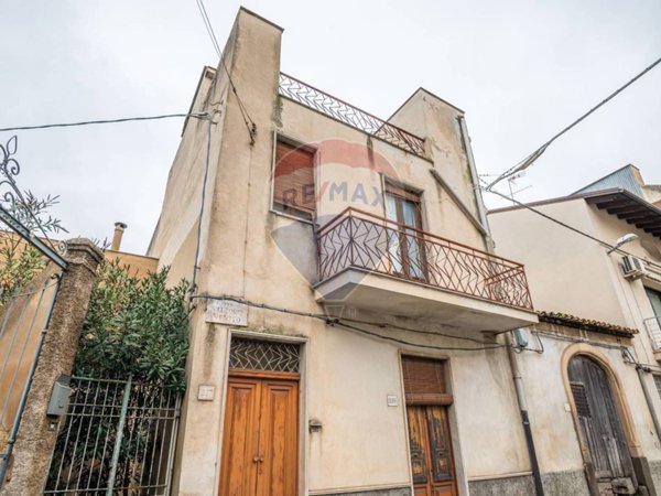 casa indipendente in vendita a Grammichele