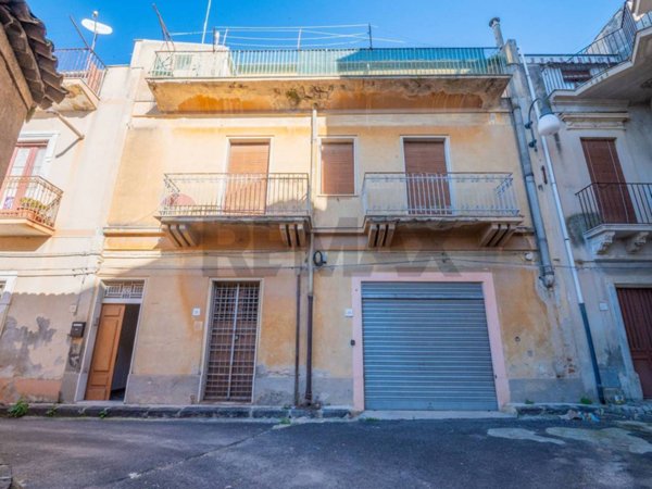 casa indipendente in vendita a Grammichele