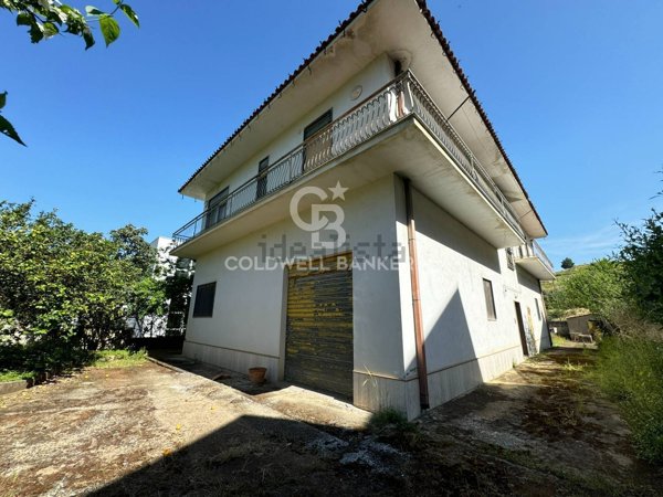 casa indipendente in vendita a Grammichele