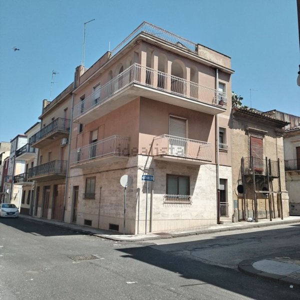 casa indipendente in vendita a Grammichele