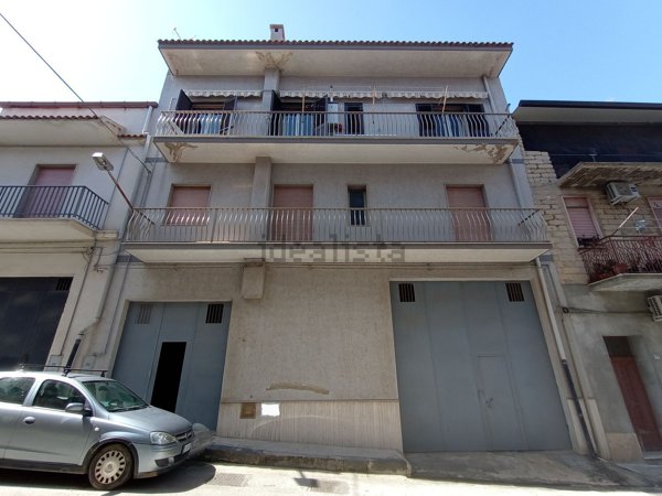 casa indipendente in vendita a Grammichele