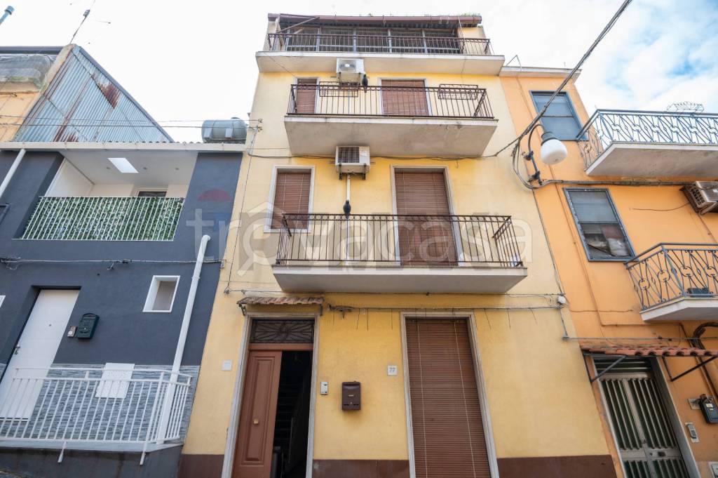 casa indipendente in vendita a Grammichele