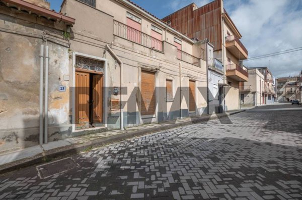 casa indipendente in vendita a Grammichele