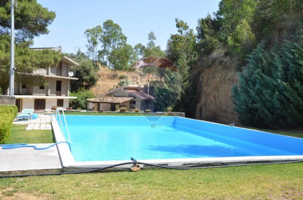 casa indipendente in vendita a Grammichele