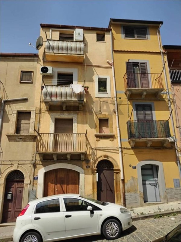 casa indipendente in vendita a Grammichele