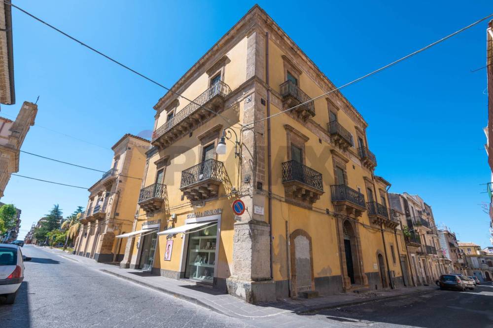 casa indipendente in vendita a Grammichele
