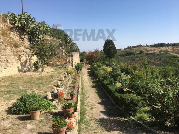 casa indipendente in vendita a Grammichele