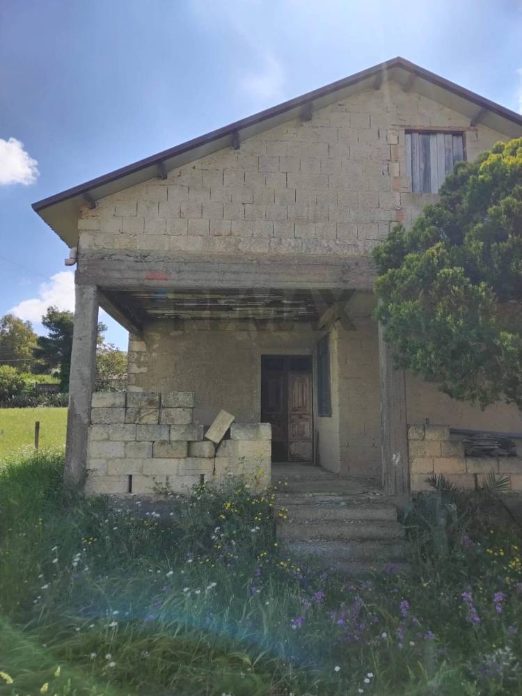 casa indipendente in vendita a Grammichele