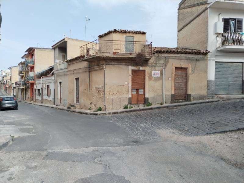 casa indipendente in vendita a Grammichele