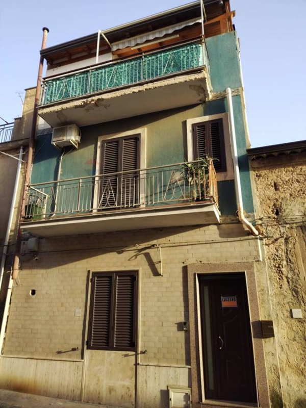casa indipendente in vendita a Grammichele