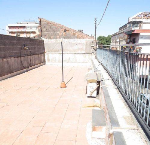 casa indipendente in vendita a Gravina di Catania