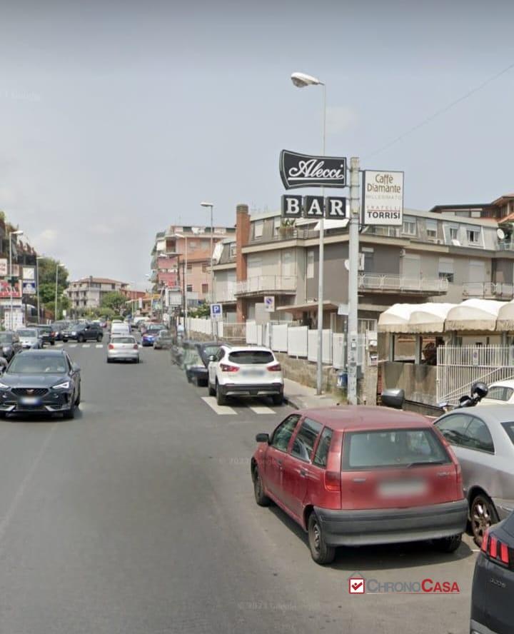negozio in vendita a Gravina di Catania