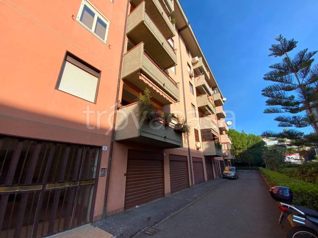 appartamento in vendita a Gravina di Catania