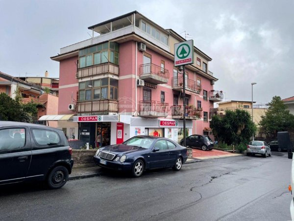 appartamento in vendita a Gravina di Catania