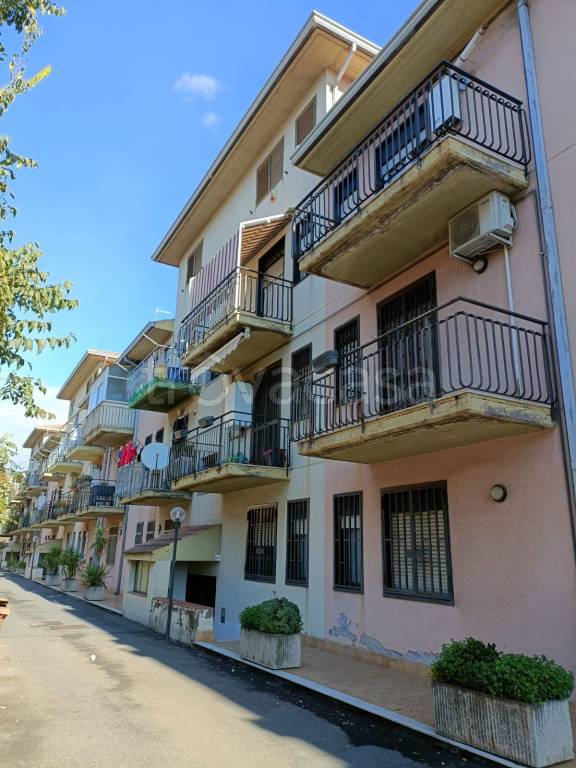 appartamento in vendita a Gravina di Catania