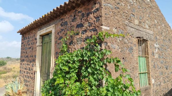 terreno agricolo in vendita a Gravina di Catania