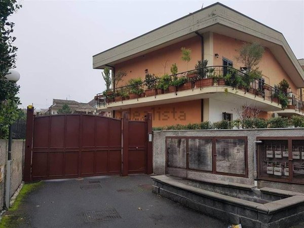 appartamento in vendita a Gravina di Catania