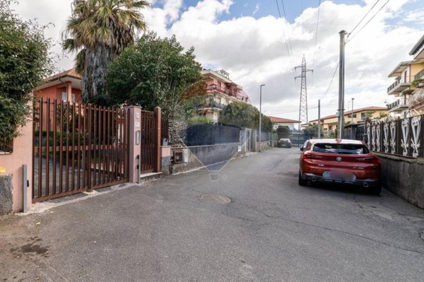 appartamento in vendita a Gravina di Catania