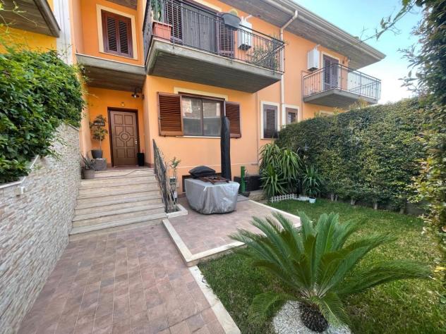casa indipendente in vendita a Gravina di Catania