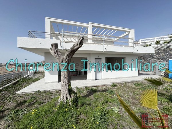 casa indipendente in vendita a Gravina di Catania