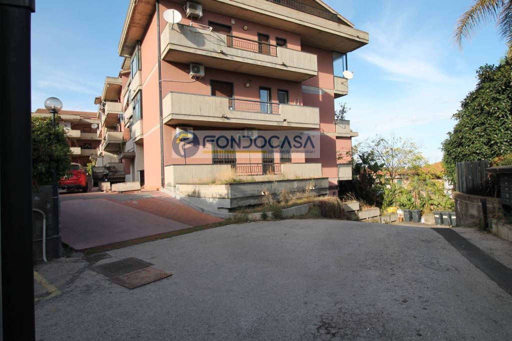 appartamento in vendita a Gravina di Catania