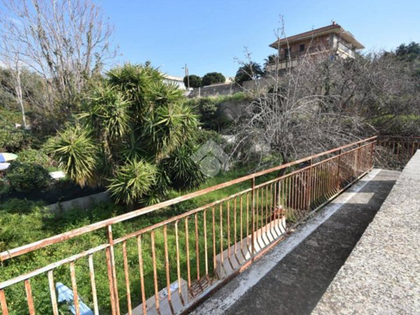 casa indipendente in vendita a Gravina di Catania