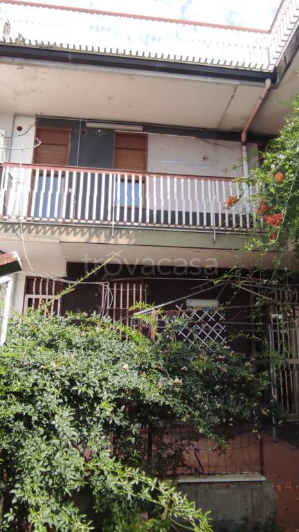 casa indipendente in vendita a Gravina di Catania in zona Coviello