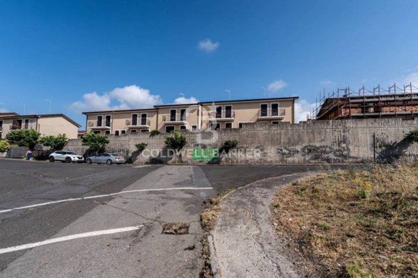 casa indipendente in vendita a Gravina di Catania