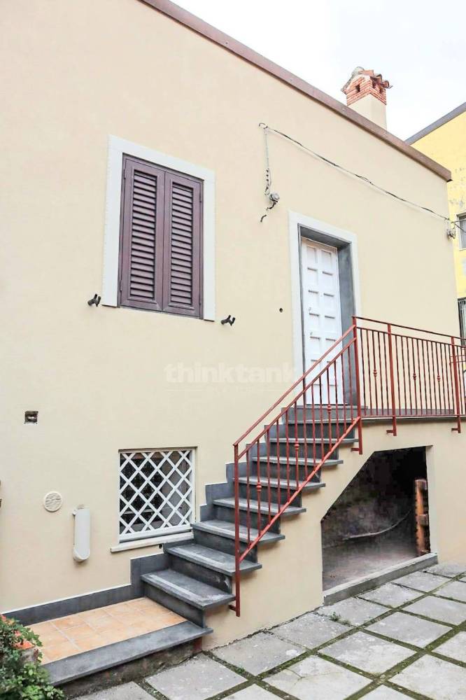 casa indipendente in vendita a Gravina di Catania