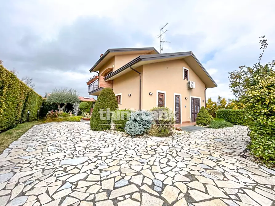 casa indipendente in vendita a Gravina di Catania