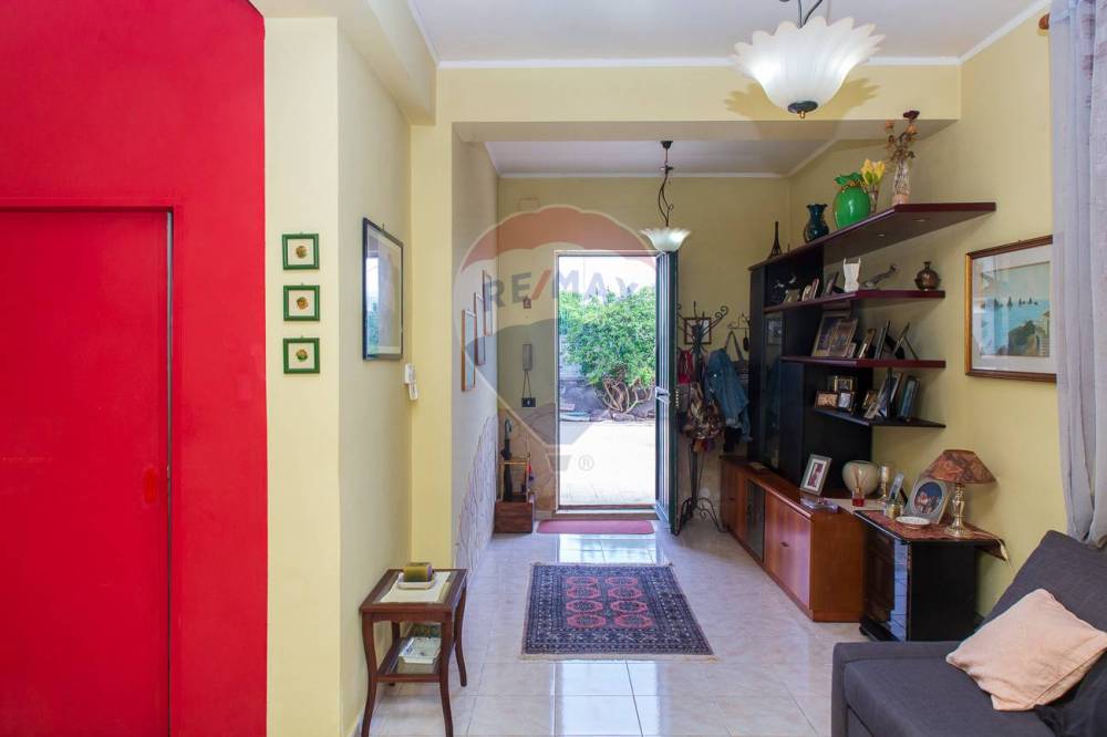 casa indipendente in vendita a Gravina di Catania