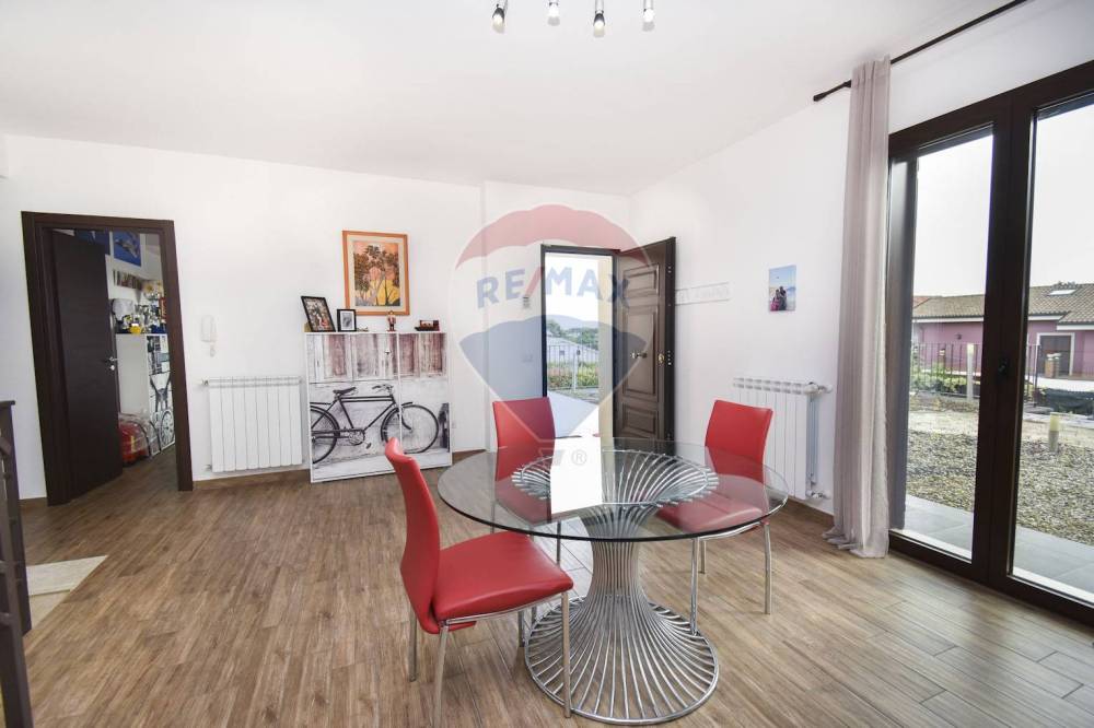casa indipendente in vendita a Gravina di Catania