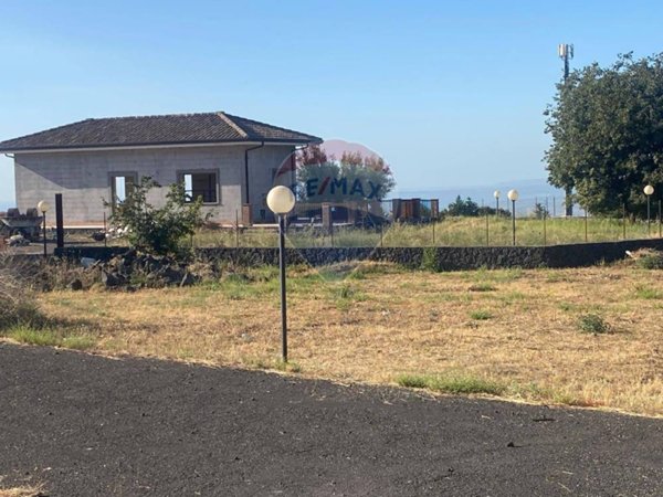 casa indipendente in vendita a Gravina di Catania