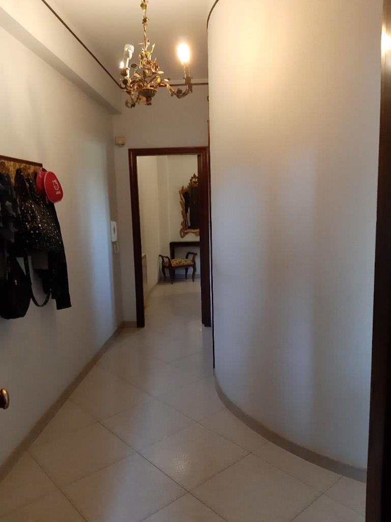 casa indipendente in vendita a Gravina di Catania