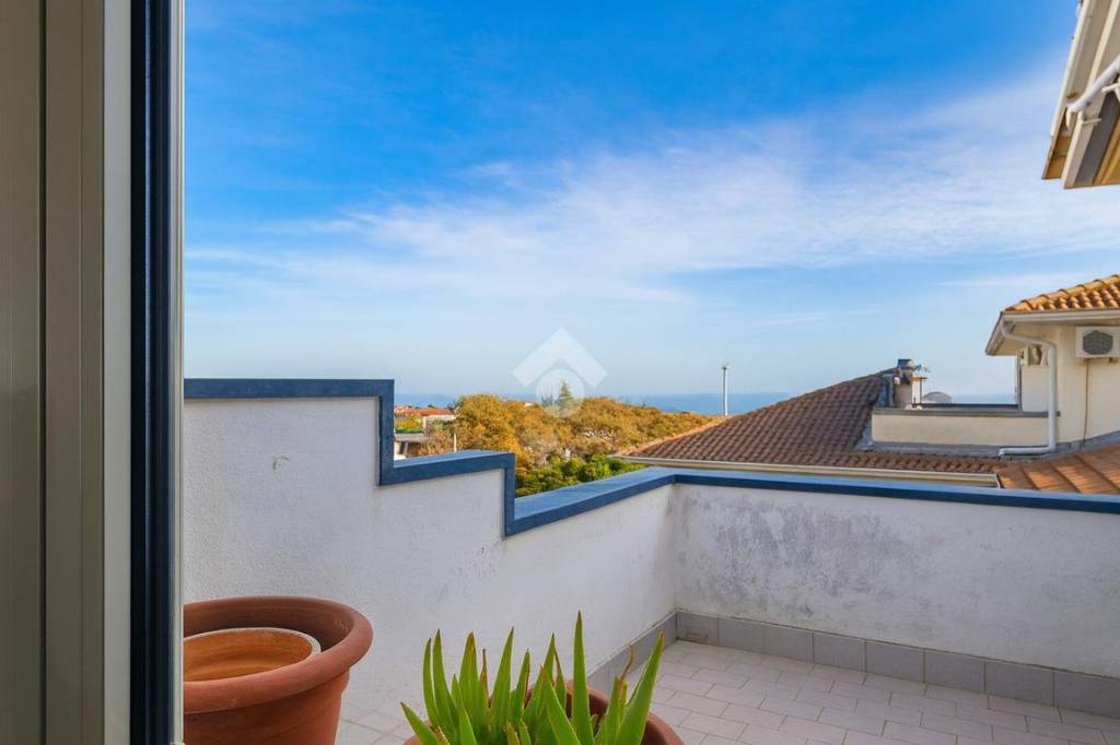 appartamento in vendita a Gravina di Catania