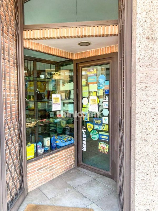 negozio in vendita a Gravina di Catania