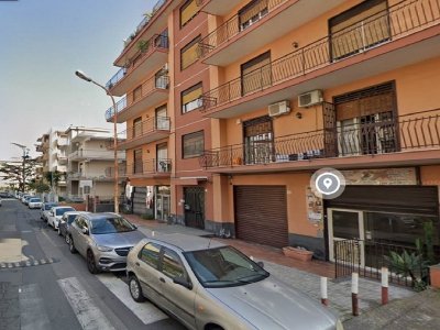 negozio in vendita a Gravina di Catania in zona Fasano
