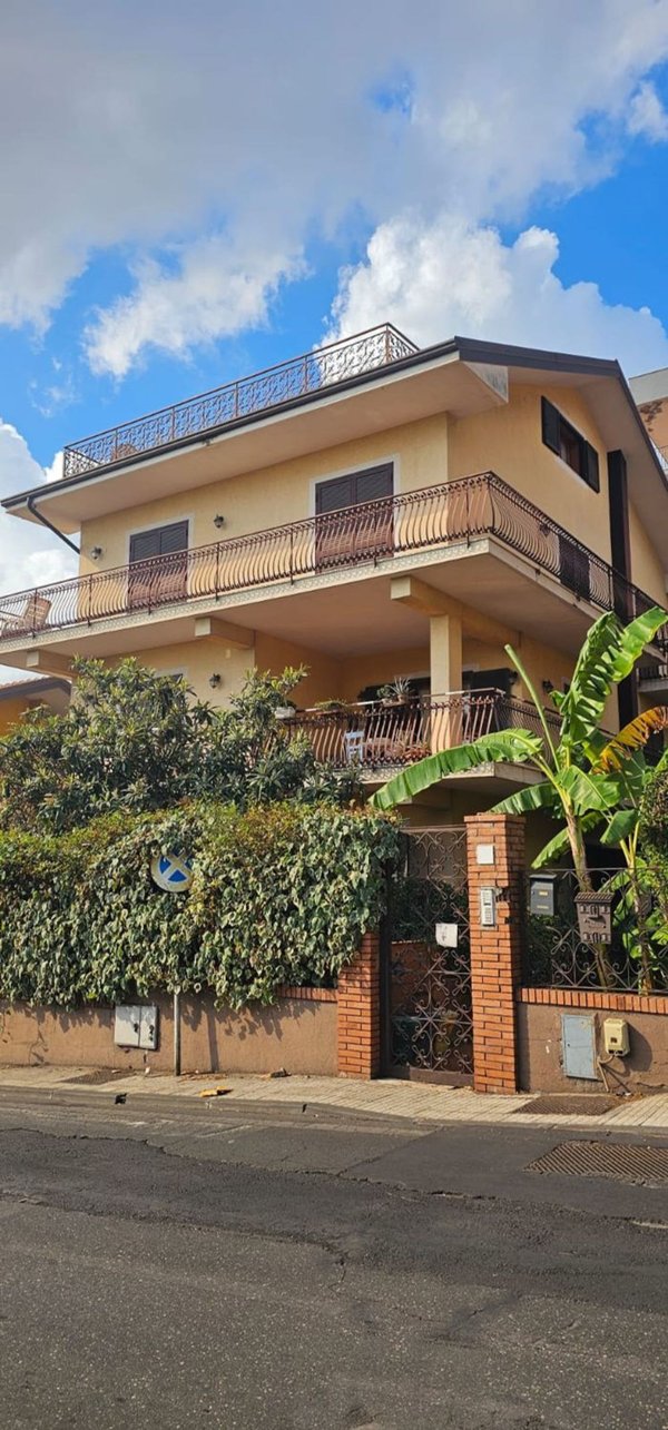 appartamento in vendita a Gravina di Catania
