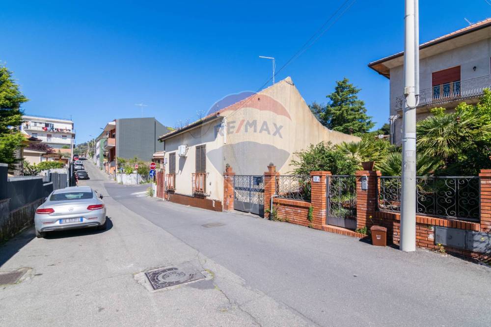 appartamento in vendita a Gravina di Catania