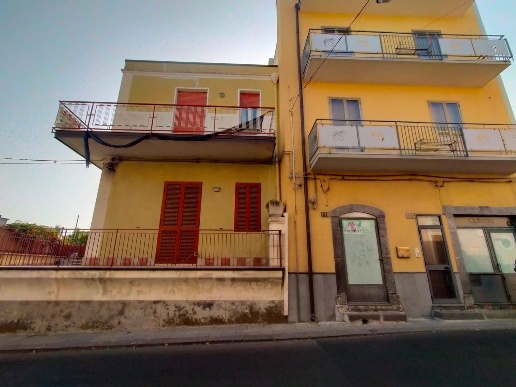 casa indipendente in vendita a Gravina di Catania