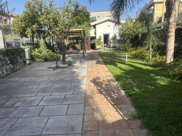 ufficio in vendita a Gravina di Catania