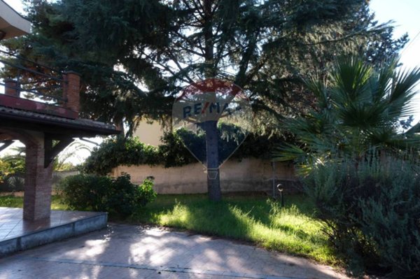 casa indipendente in vendita a Gravina di Catania