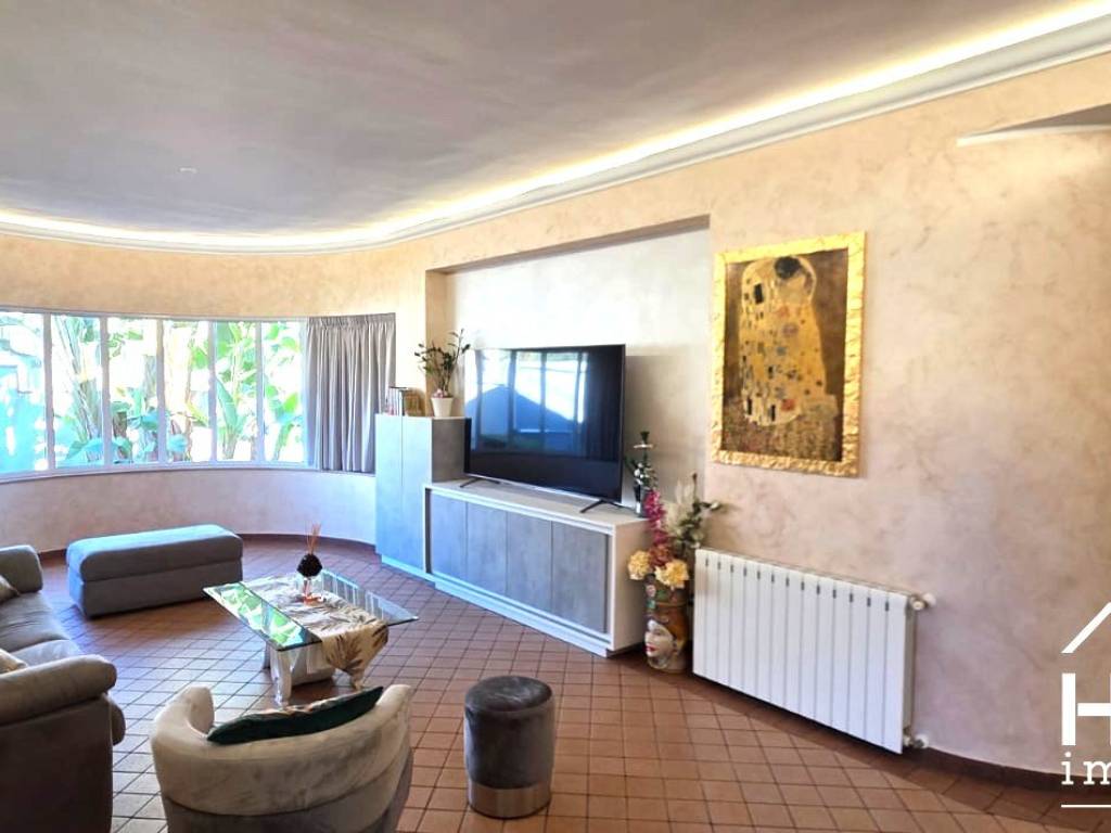 casa indipendente in vendita a Gravina di Catania