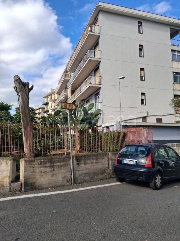 appartamento in vendita a Gravina di Catania