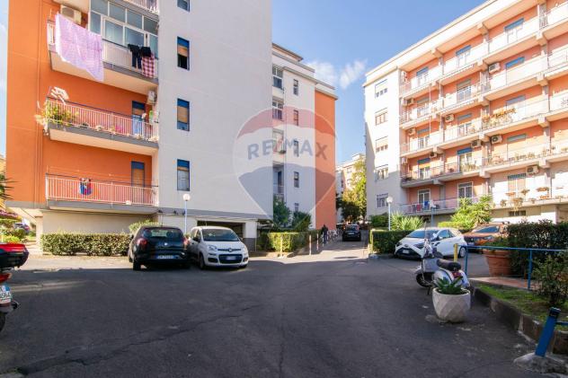 negozio in vendita a Gravina di Catania in zona Fasano