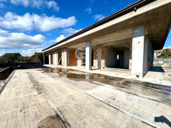 casa indipendente in vendita a Gravina di Catania