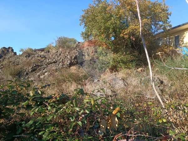 casa indipendente in vendita a Gravina di Catania